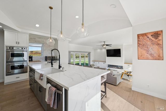 1301 Duhig Rd, Napa, CA 94559