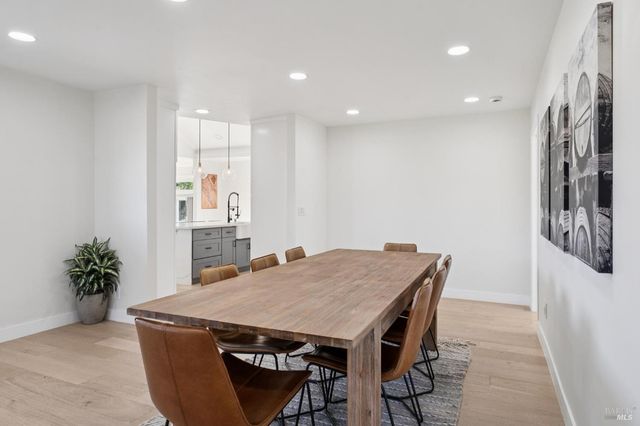 1301 Duhig Rd, Napa, CA 94559