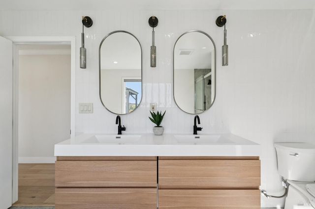 1301 Duhig Rd, Napa, CA 94559