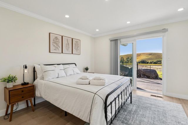 1301 Duhig Rd, Napa, CA 94559