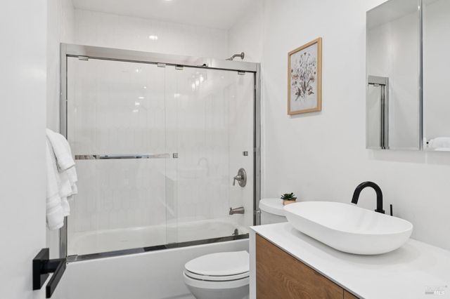 1301 Duhig Rd, Napa, CA 94559