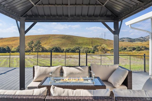 1301 Duhig Rd, Napa, CA 94559