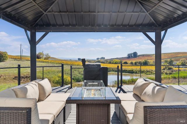 1301 Duhig Rd, Napa, CA 94559