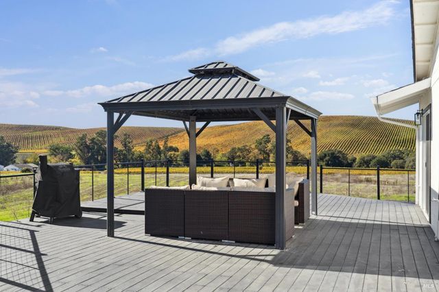 1301 Duhig Rd, Napa, CA 94559