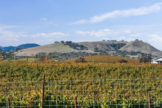 1301 Duhig Rd, Napa, CA 94559