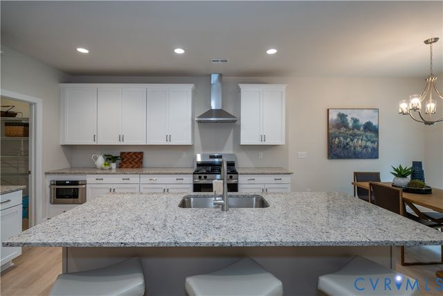 8712 Hope Farm Ln, Mechanicsville, VA 23111