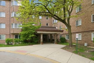 300 S Roselle Road 309, Schaumburg, IL 60193