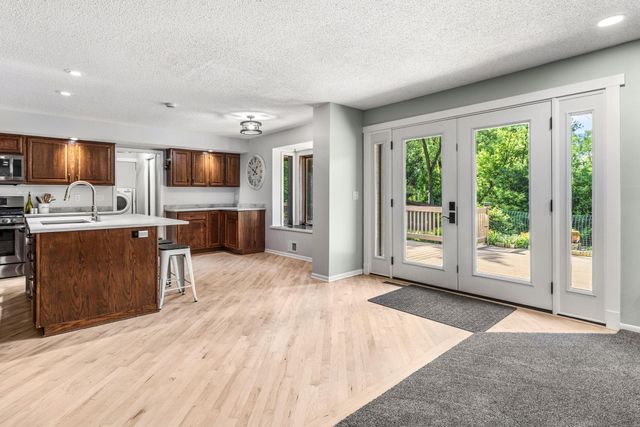 4572 Wild Canyon Drive, Woodbury, MN 55129