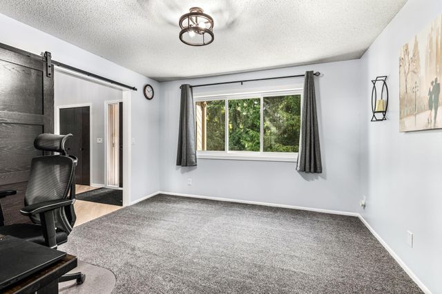 4572 Wild Canyon Drive, Woodbury, MN 55129