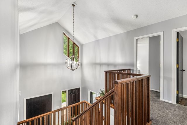 4572 Wild Canyon Drive, Woodbury, MN 55129