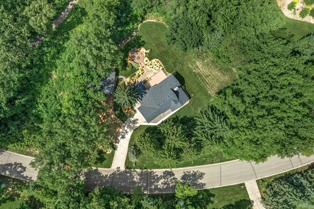 4572 Wild Canyon Drive, Woodbury, MN 55129