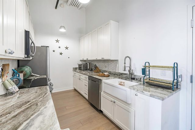 1401 STATE Street 502, Erie, PA 16501