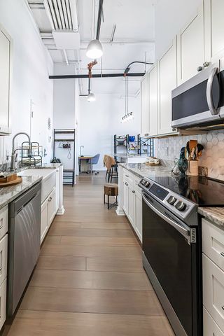 1401 STATE Street 502, Erie, PA 16501