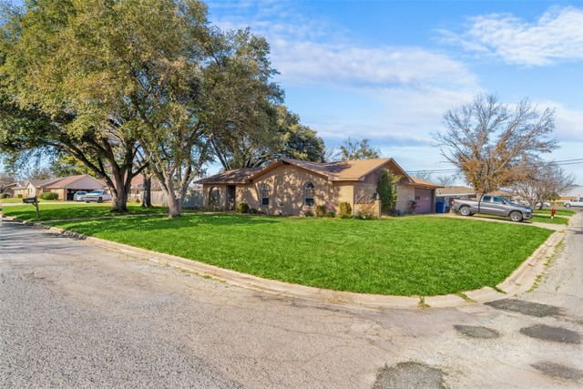 1619 Anthony Street, Kaufman, TX 75142