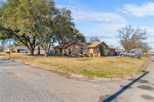 1619 Anthony Street, Kaufman, TX 75142