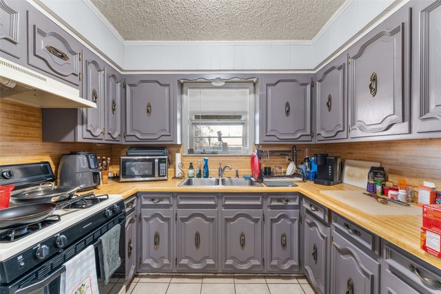 1619 Anthony Street, Kaufman, TX 75142