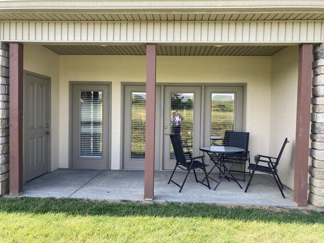 516 Salzberg Lane, Springdale, OH 45246