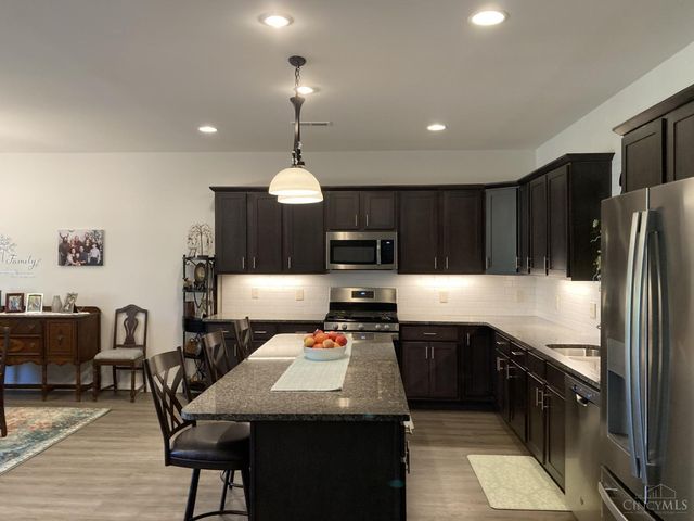 516 Salzberg Lane, Springdale, OH 45246