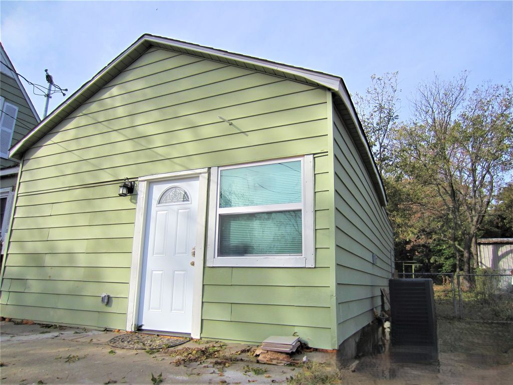 1420 Knight Street 100, Denton, TX 76205