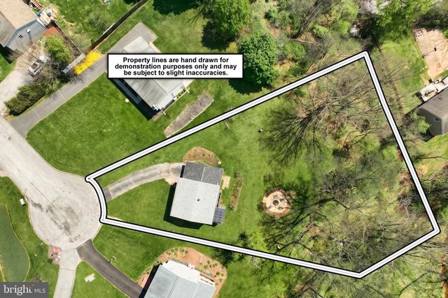 180 SUGAR MAPLE DR, Etters, PA 17319
