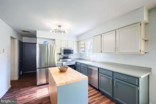 180 SUGAR MAPLE DR, Etters, PA 17319