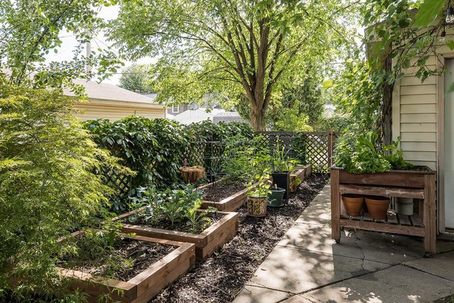 1399 Pascal Street N, Saint Paul, MN 55108