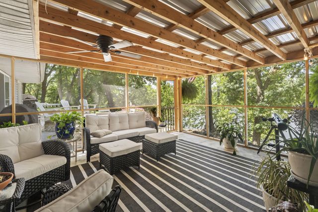 63060 E 157 Road, Wyandotte, OK 74370