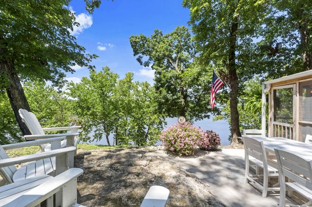 63060 E 157 Road, Wyandotte, OK 74370