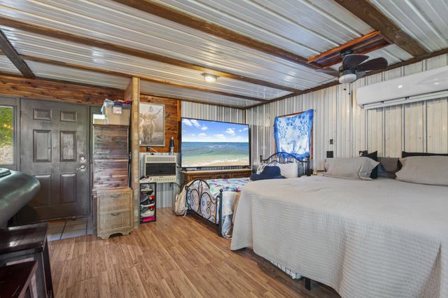 63060 E 157 Road, Wyandotte, OK 74370