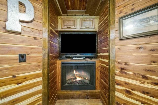 63060 E 157 Road, Wyandotte, OK 74370