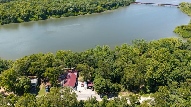 63060 E 157 Road, Wyandotte, OK 74370