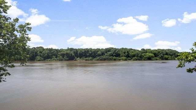 63060 E 157 Road, Wyandotte, OK 74370