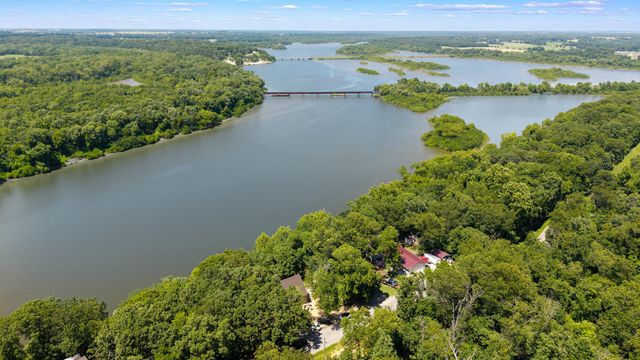 63060 E 157 Road, Wyandotte, OK 74370