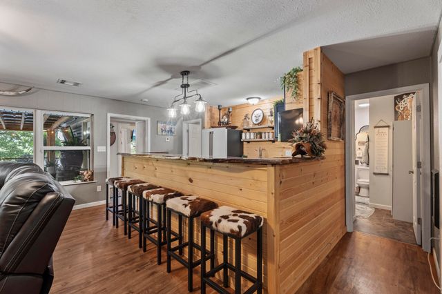 63060 E 157 Road, Wyandotte, OK 74370