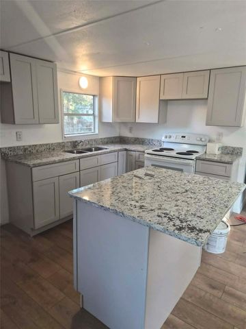 201 NW 135TH AVENUE, Ocala, FL 34482