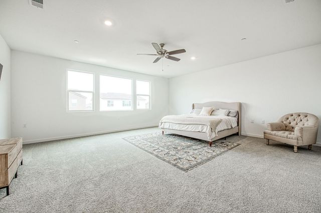 1270 Summerset Avenue, Clovis, CA 93619