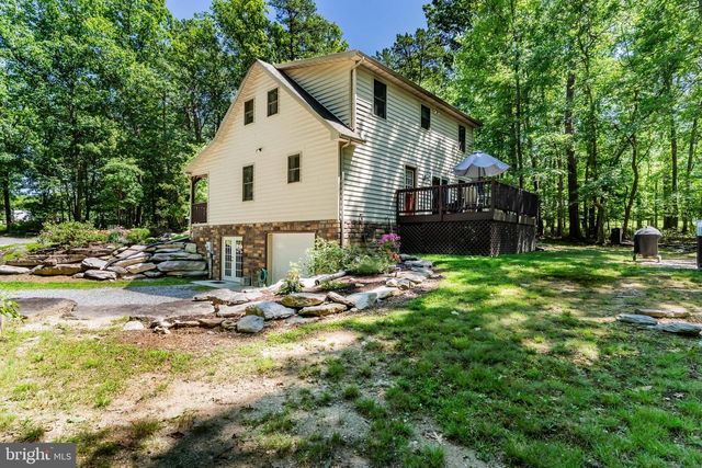 6 FOREST LN, Newville, PA 17241
