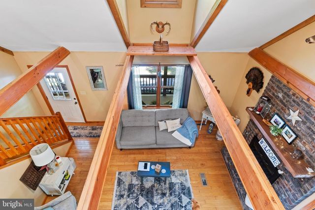 6 FOREST LN, Newville, PA 17241