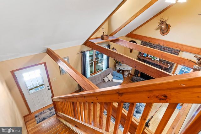 6 FOREST LN, Newville, PA 17241