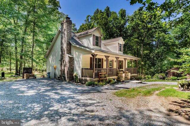 6 FOREST LN, Newville, PA 17241