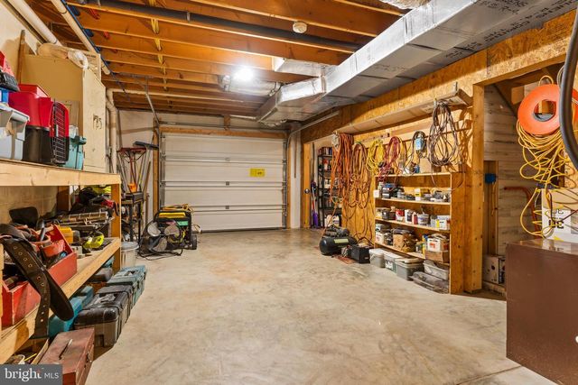 6 FOREST LN, Newville, PA 17241