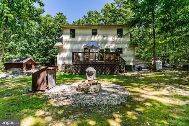 6 FOREST LN, Newville, PA 17241