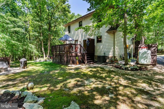6 FOREST LN, Newville, PA 17241
