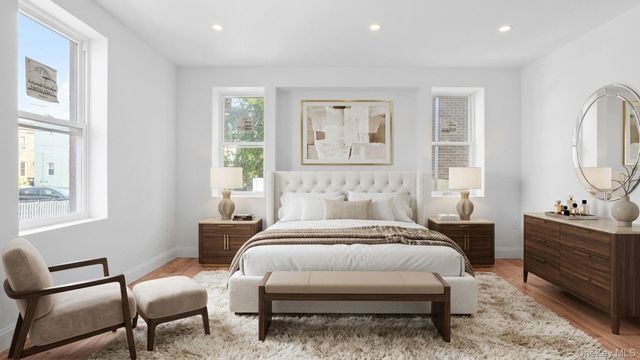 1148 E 211th Street, Bronx, NY 10469