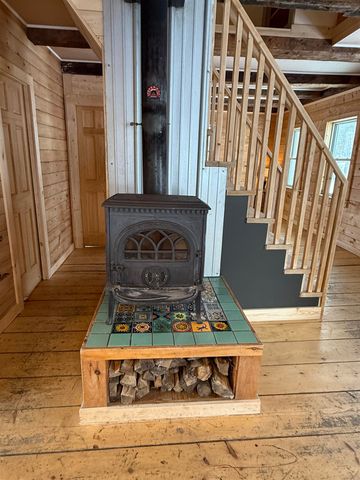 1110 Creek Road, Albany, VT 05845