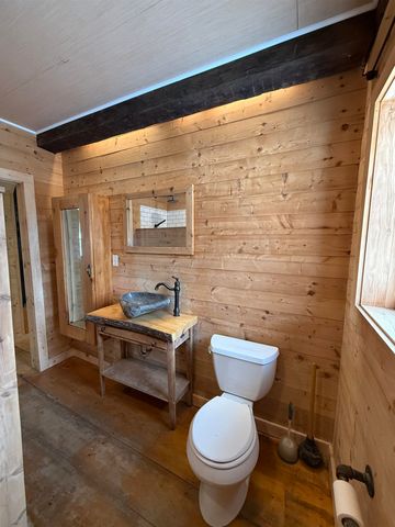 1110 Creek Road, Albany, VT 05845