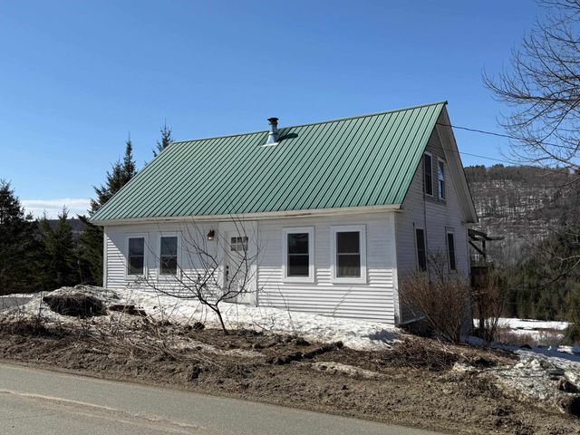 1110 Creek Road, Albany, VT 05845