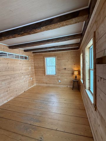 1110 Creek Road, Albany, VT 05845