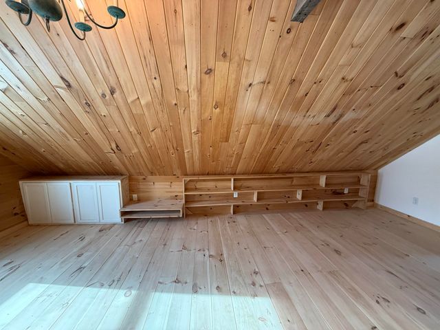 1110 Creek Road, Albany, VT 05845