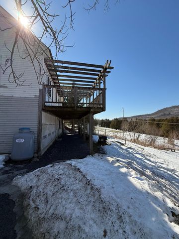 1110 Creek Road, Albany, VT 05845